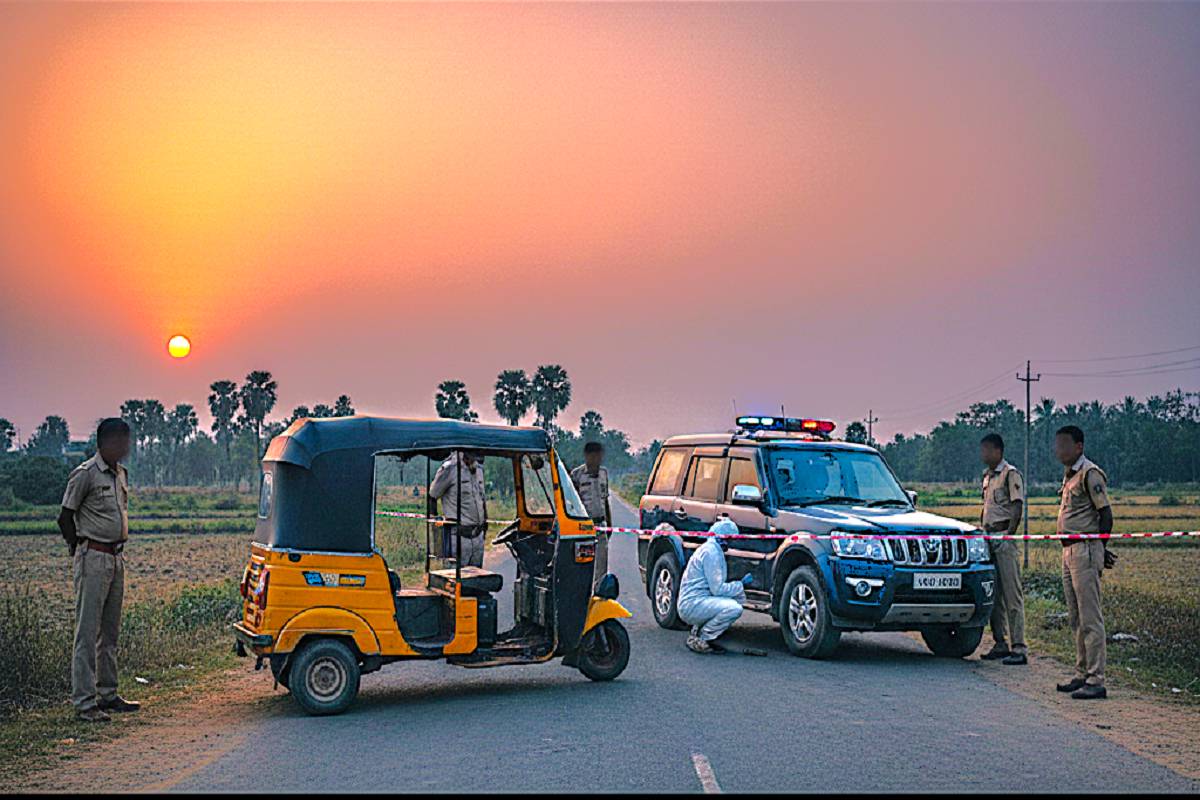 Auto Driver Killed in Maharashtra as Son Watches in Horror